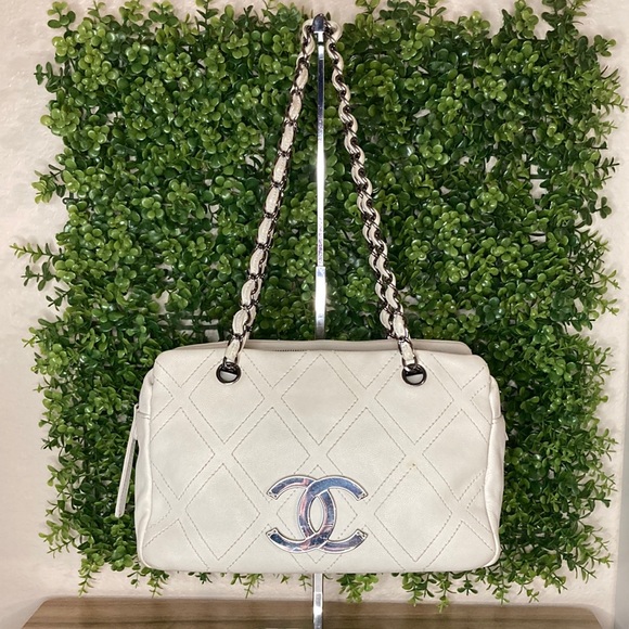 ❤️ Chanel Diamond Stitch Caviar Shoulder Bag ❤️